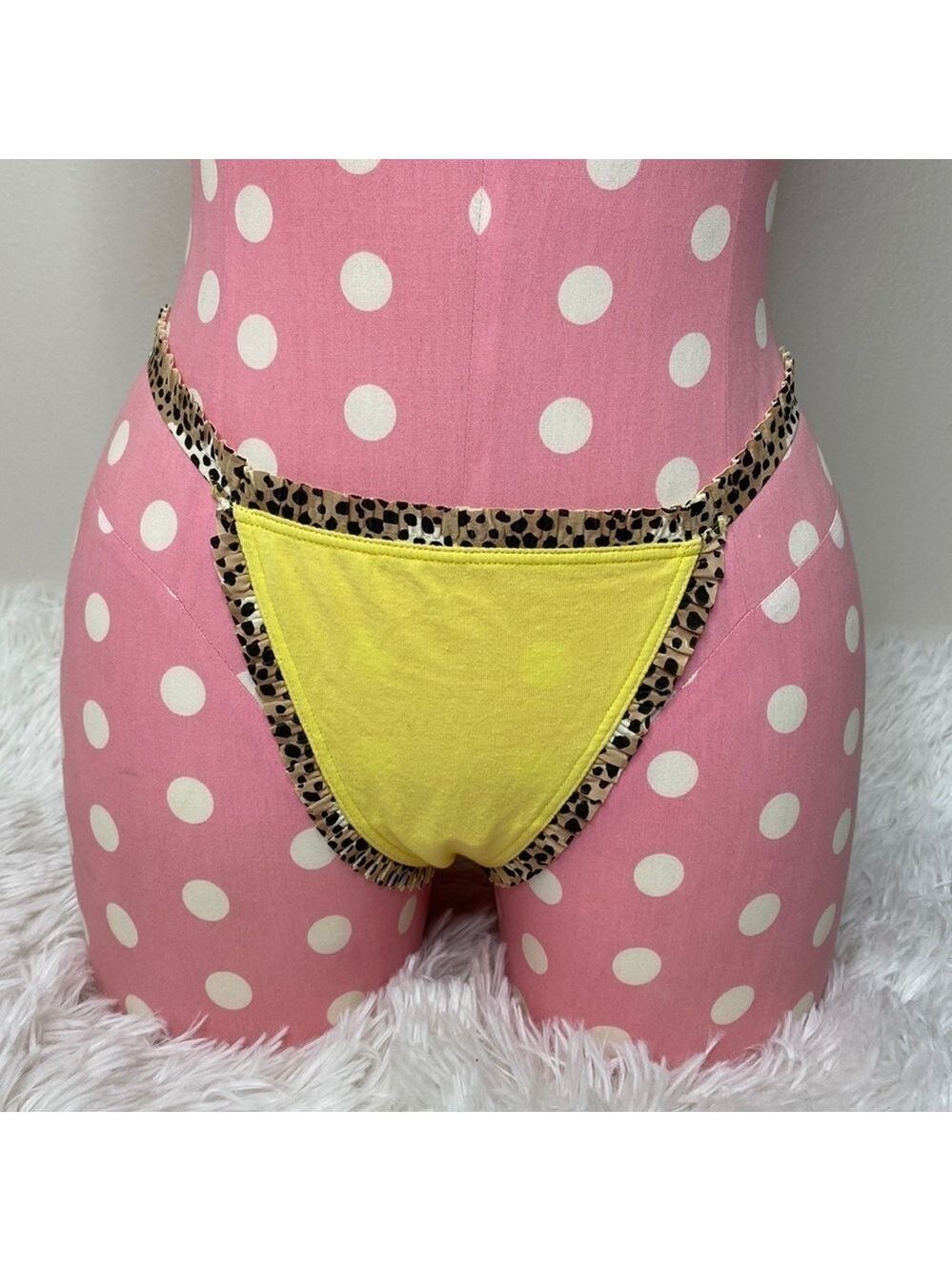 Vintage Y2K Victoria’s Secret Cottagecore leopard print ruffle trim thong
